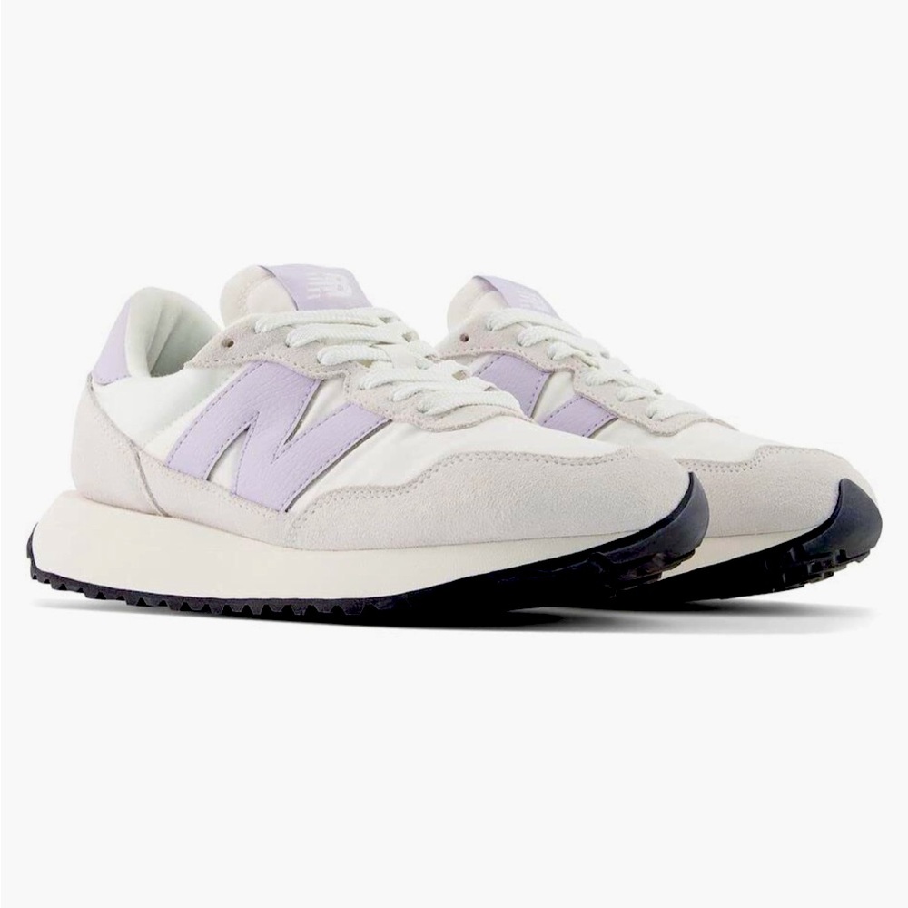 NWT New Balance Shoes 237 V1 Size 9